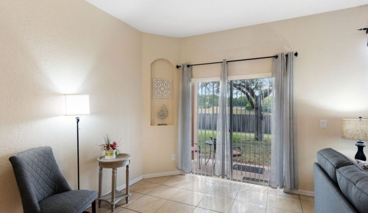 holiday-homes-orlando-villa-benjamin-11