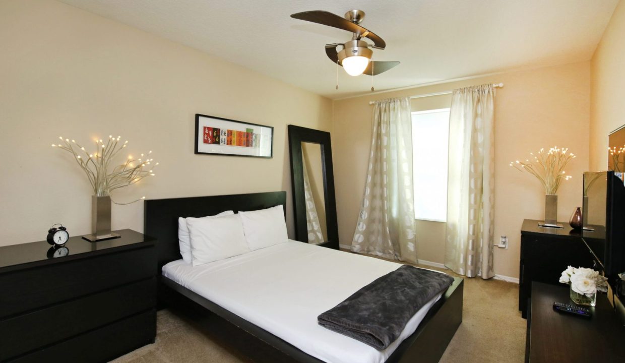 holiday-homes-orlando-villa-emerald-37