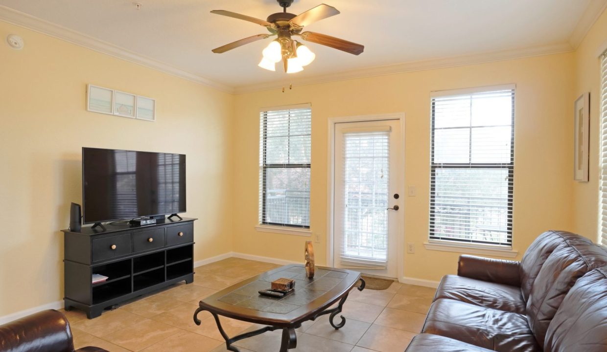 holiday-homes-orlando-villa-karen-18