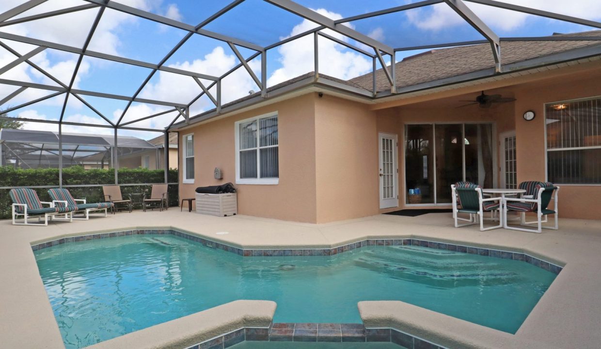 holiday-homes-orlando-villa-oasis-01